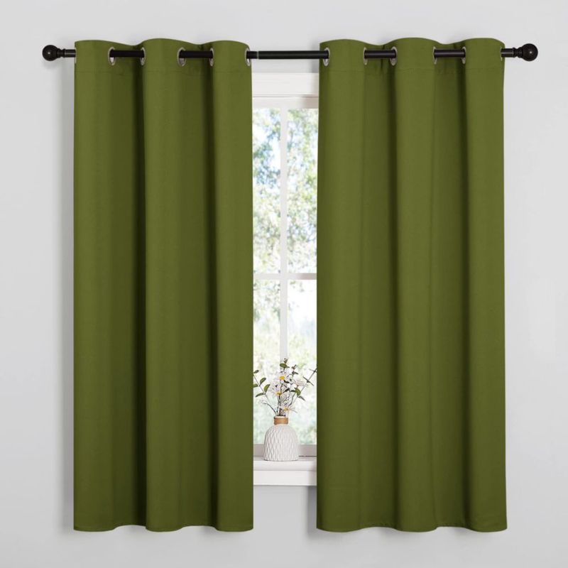 Cortinas blackout NICETOWN verde oliva 107 × 160 cm 2 paneles