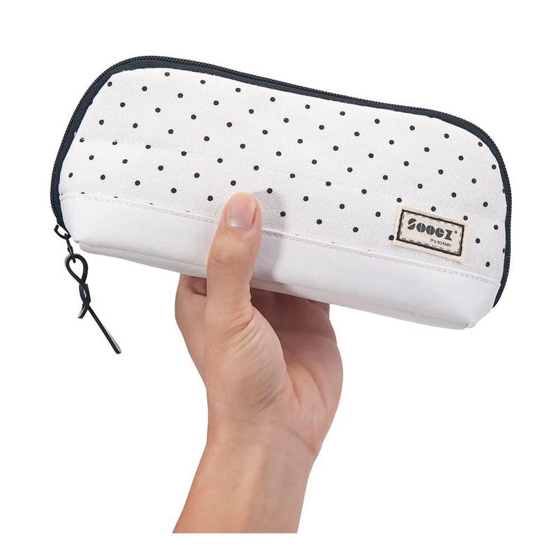 Estuche para lápices Sooez de apertura ancha con puntos negros