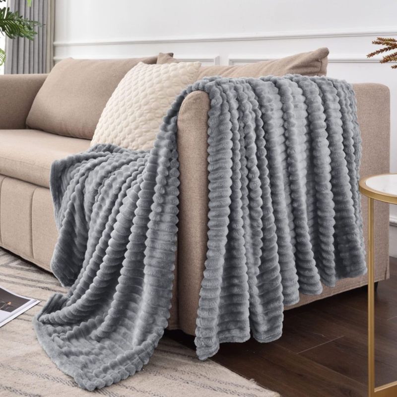 Manta BEDELITE 132x178 cm Gris 3D con Tejido Jacquard