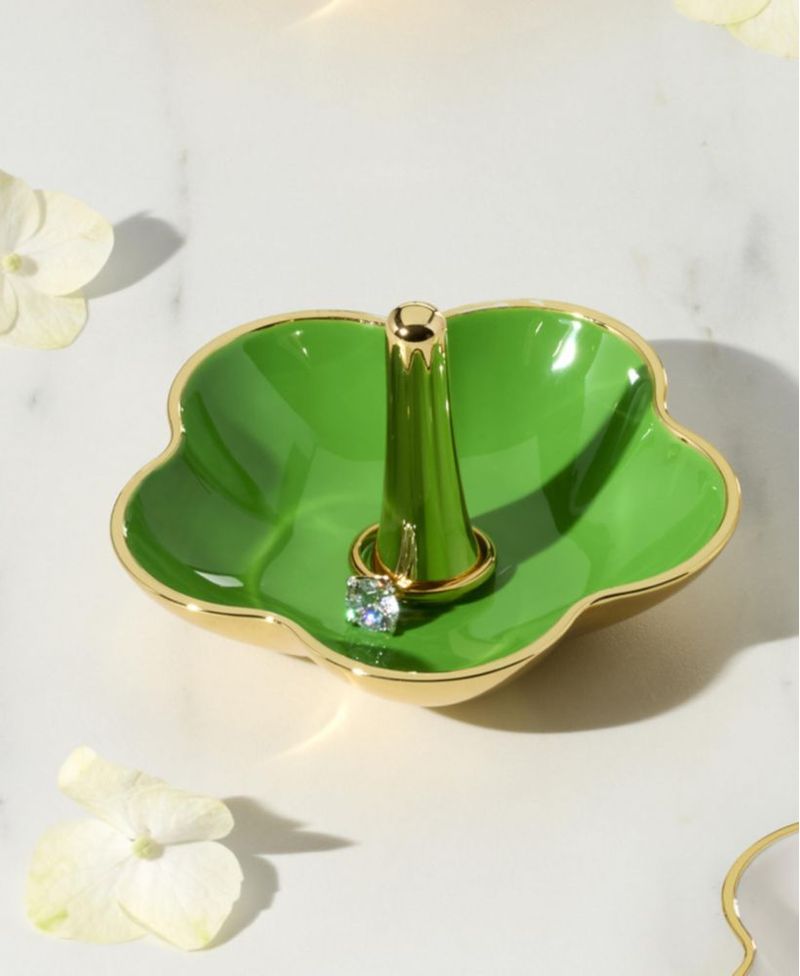 Plato para anillos Kate Spade New York Make It Pop verde de 5 cm con acabado dorado