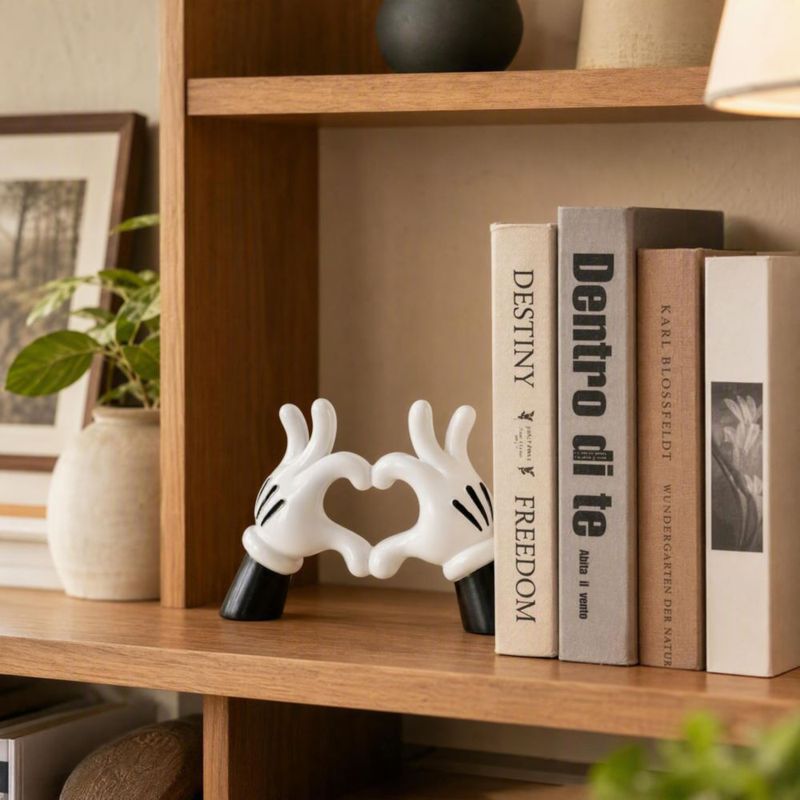 Escultura FelyHos Mano en Forma de Corazón Decoración de Resina