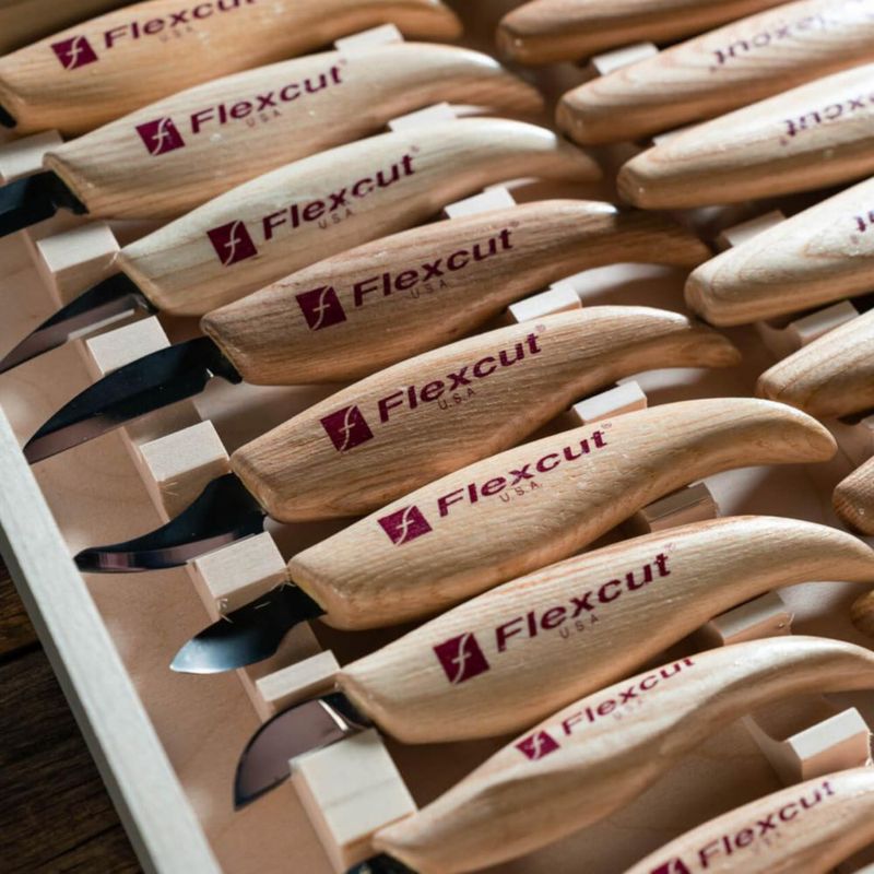 Cuchillo utilitario FLEXCUT KN250 - Set de talla de madera de 18 piezas
