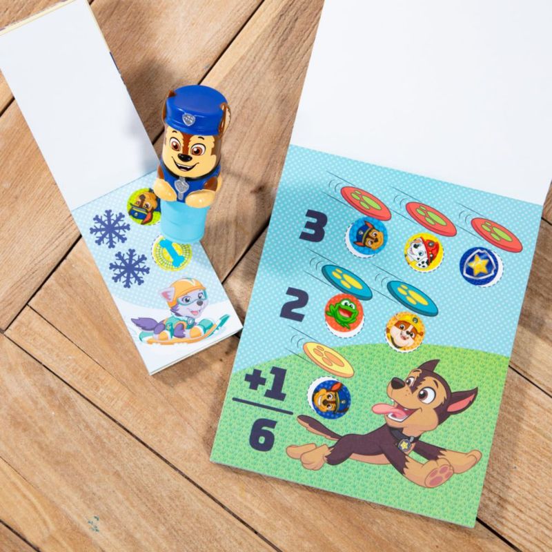 Libro de pegatinas Melissa & Doug PAW Patrol Chase WOW!
