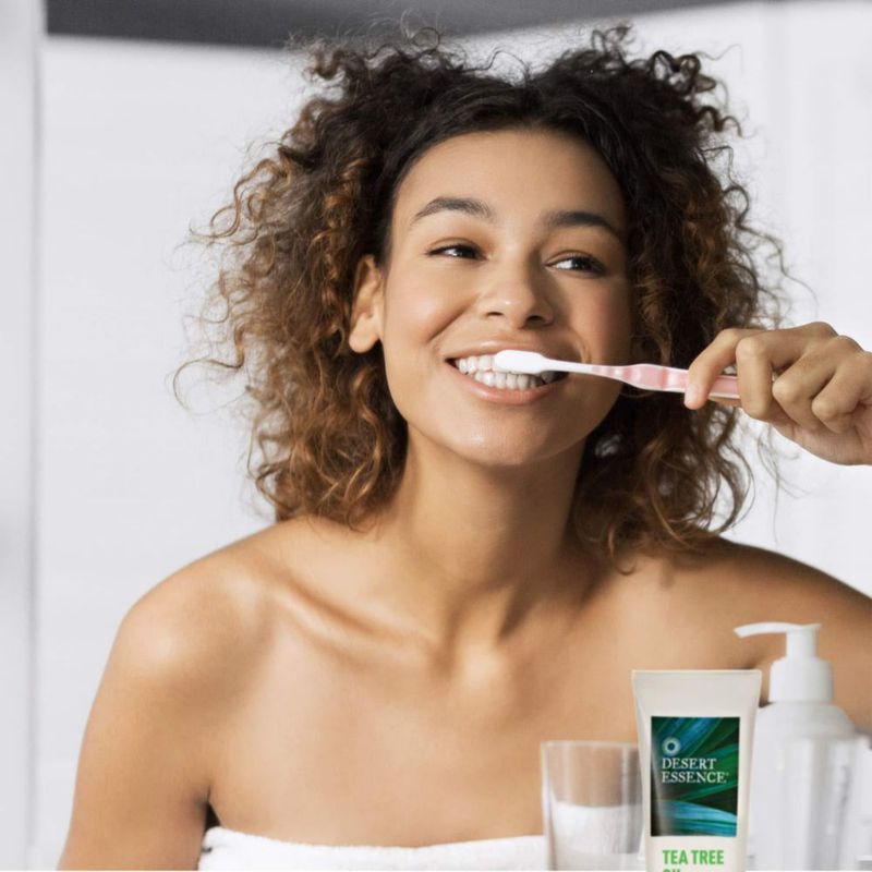 Pasta de dientes Desert Essence 176 g Árbol de té y Hinojo