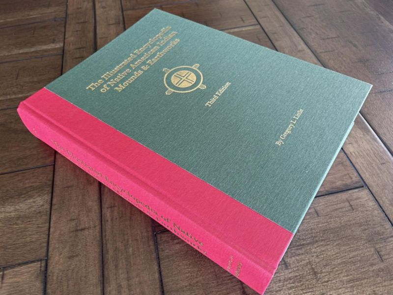 Eagle Wing Books – Enciclopedia Ilustrada de los Montículos y Obras de Tierra de los Indígenas de América del Norte (Tercera Ed.)