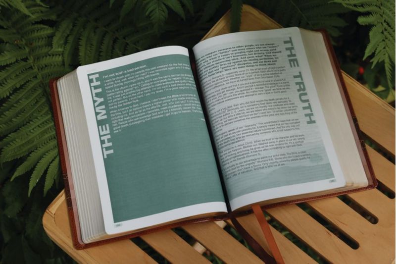 Biblia Zondervan NVI para Hombres con Cubierta de Cuero Suave Marrón