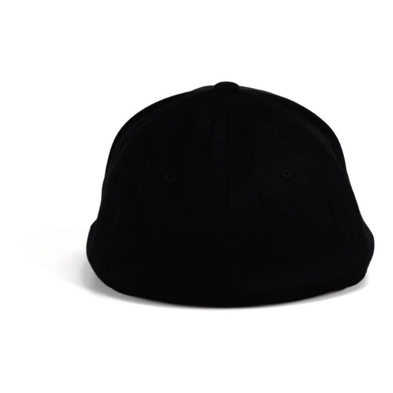 Gorra ARIAT Flexfit Negra con Escudo S/M