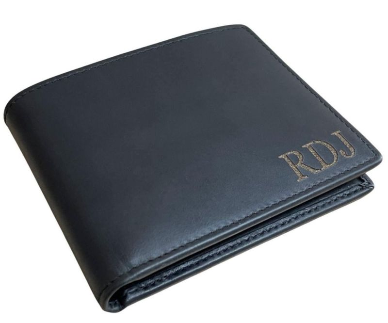 Cartera para Hombre CraftZen con Bloqueo RFID de Cuero 9 cm x 11 cm
