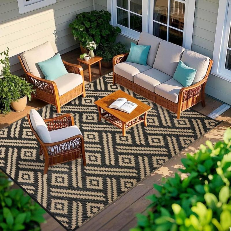 Alfombra Kalafun 152x244 cm Negro Beige para Patio Exterior