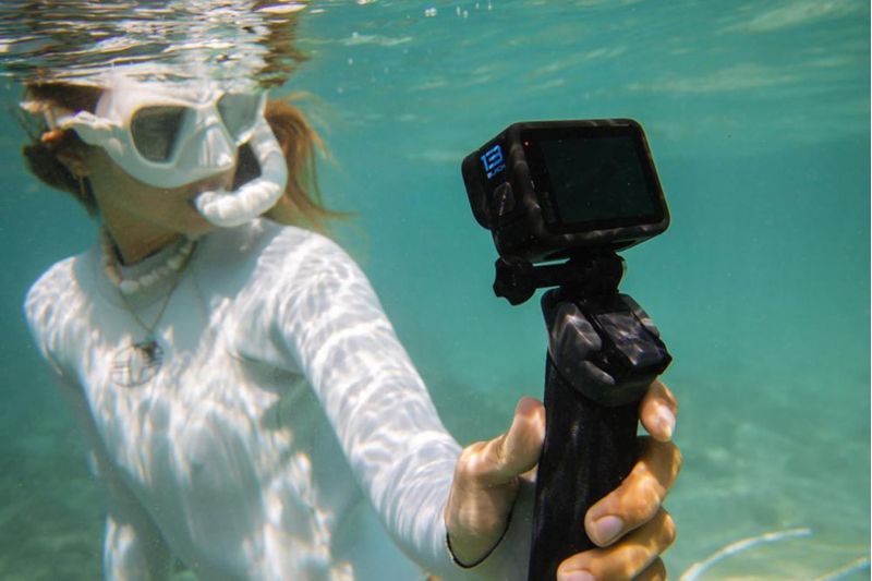 Kit de cámara GoPro HERO13 Black con accesorios