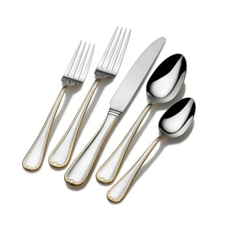 Cubertería Mikasa 65 piezas 18/10 con acentos dorados