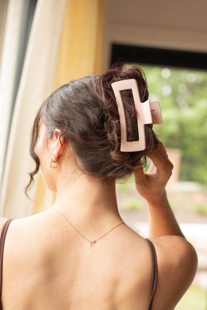 Pinza de pelo FRAMAR grande con acabado mate rosa – juego de 4