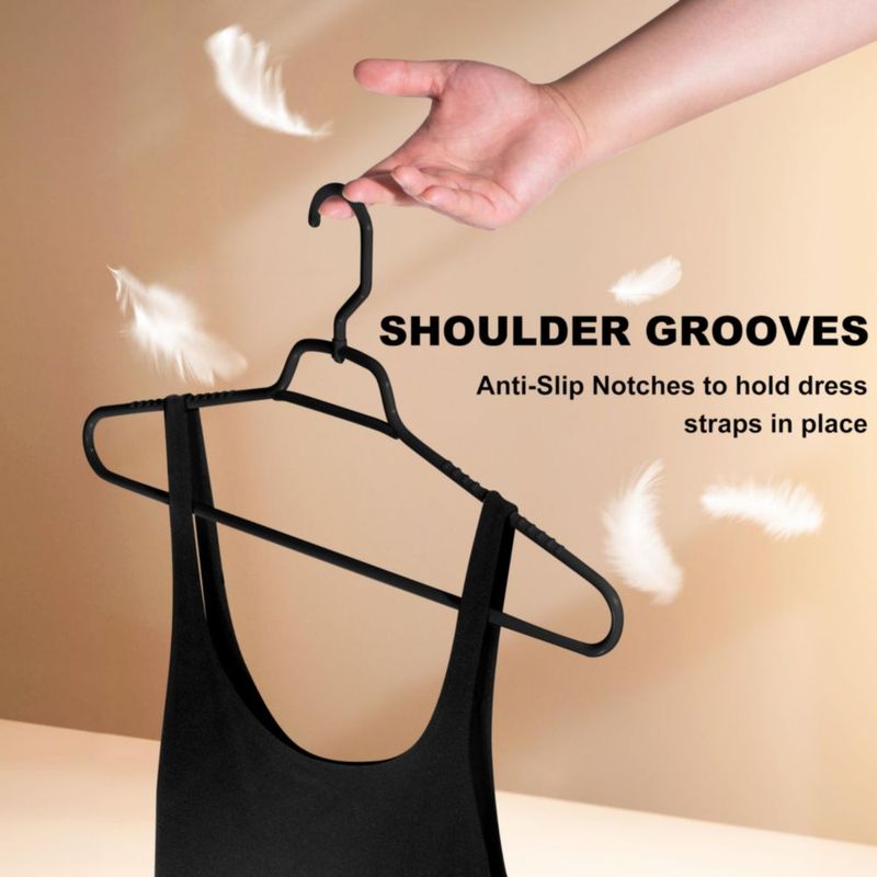 Perchas de ropa Quality Hangers 43 cm negras - pack de 40