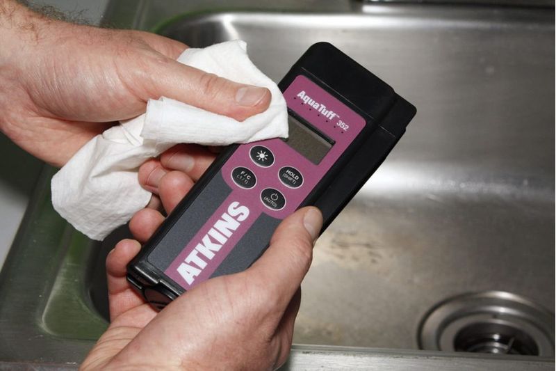 Termómetro Cooper AquaTuff resistente al agua IPX7