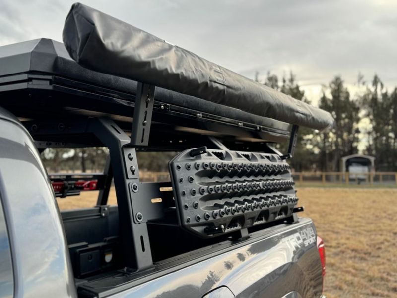 Soporte de toldo Preece Precision para bastidor de cama de camión