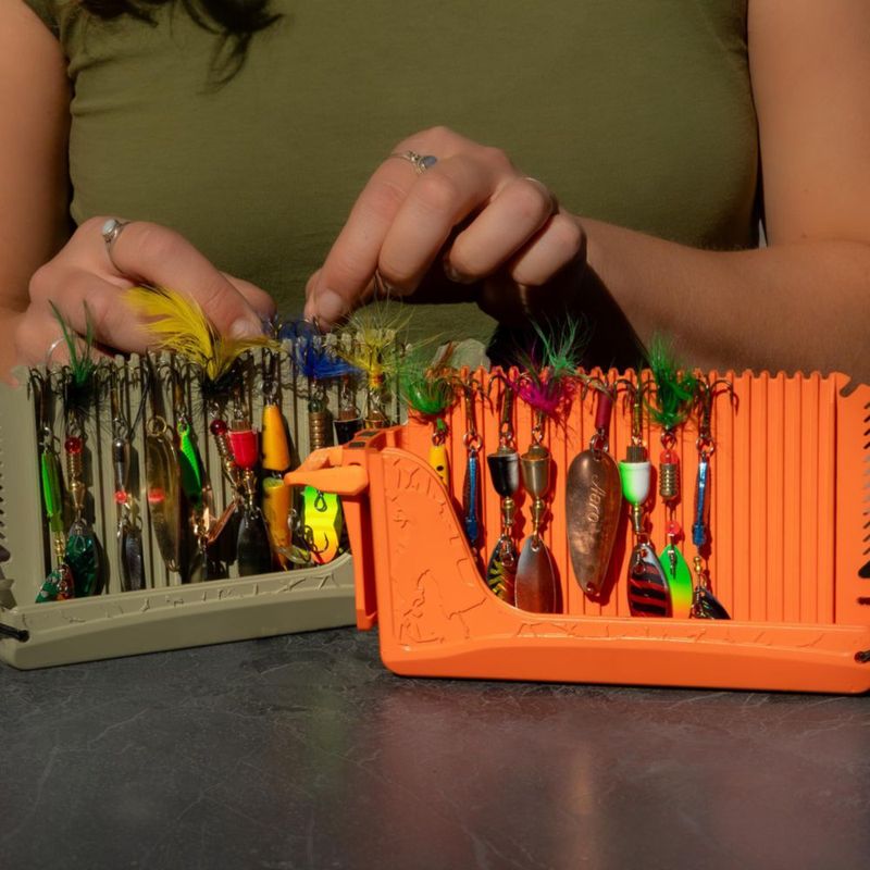Caja de aparejos ROLLERCAM 40 señuelos Naranja alta visibilidad