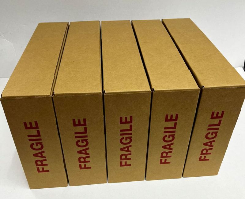 Caja de envío ITNEER 46 × 33 × 10 cm – Set de 5 con tapas de espuma