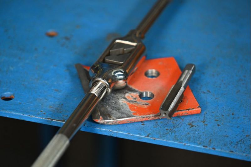 Machuelo de Punta Cónica Century Drill & Tool 14.0 x 1.50 Métrico