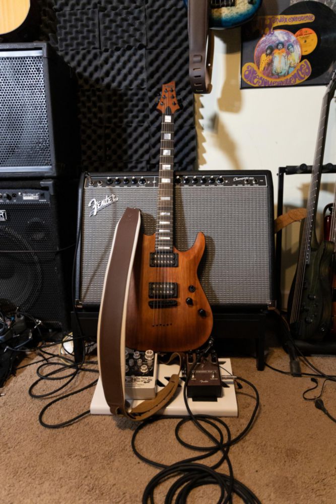 Correa para guitarra Levy's Leathers Amped Leather Series color marrón y crema