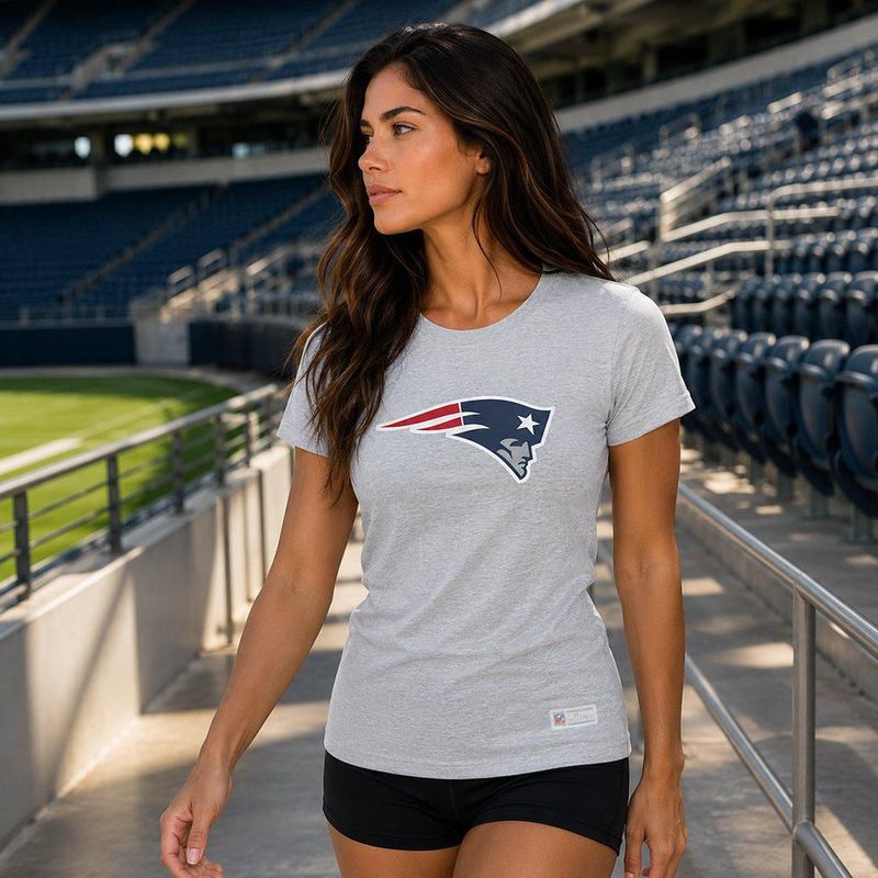 Playera Aficionado NFL New England Patriots Manga Corta Gris Mujer