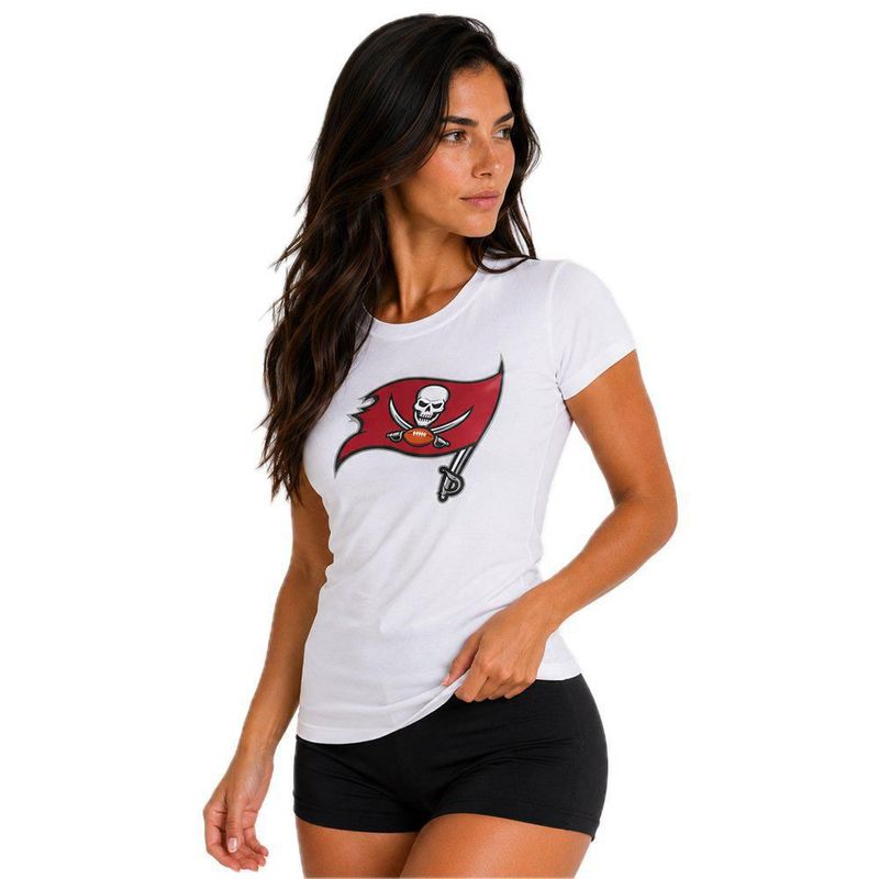 Playera Aficionado NFL Tampa Bay Buccaneers Manga Corta Blanco Mujer