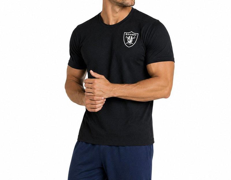 Conjunto Pijama NFL Las Vegas Raiders Playera y Short Negro Hombre