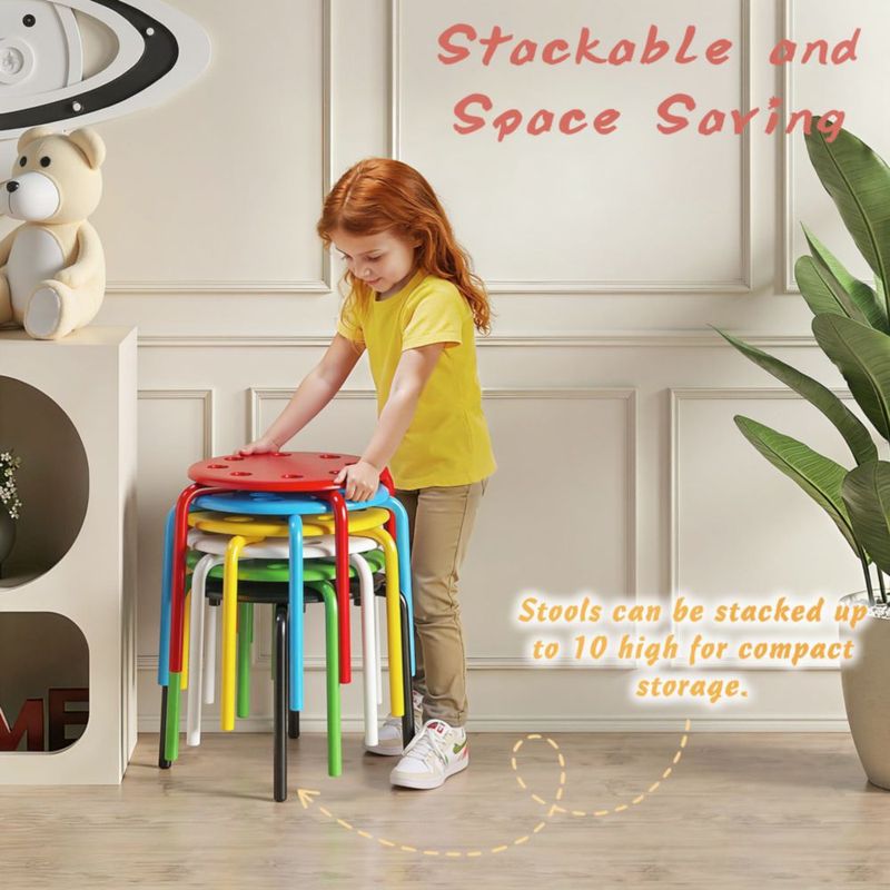 Juego de 8 taburetes VECELO apilables de 30 cm colores arcoíris