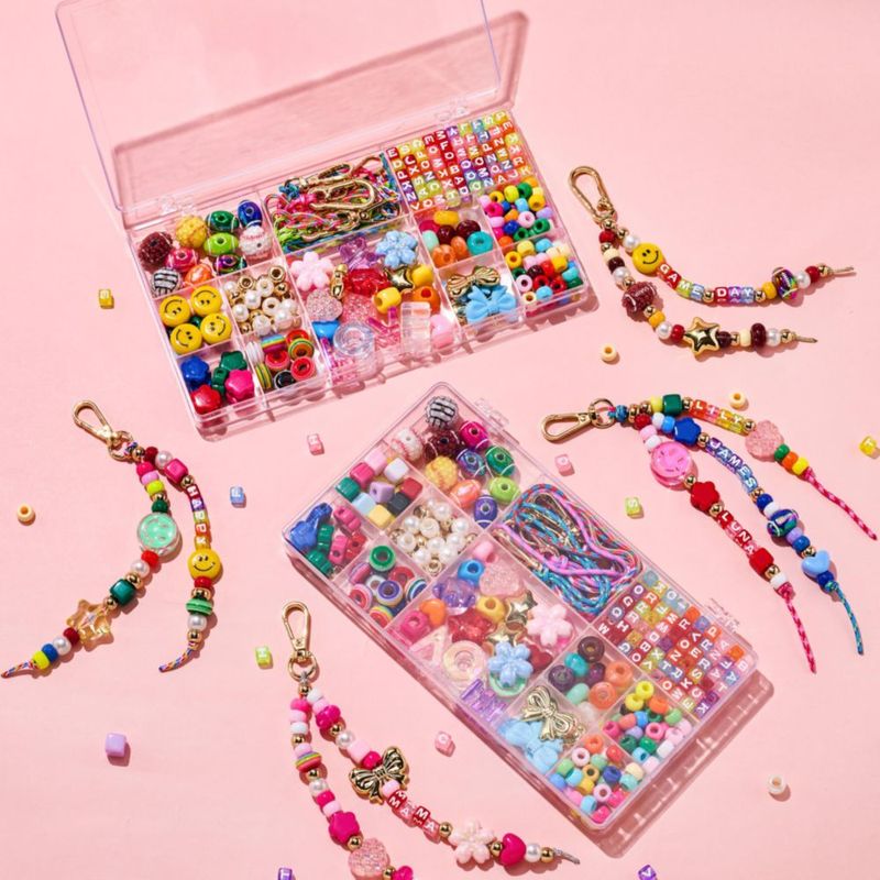 Kit de cuentas HolidayQbee 304 piezas para crear llaveros de joyería