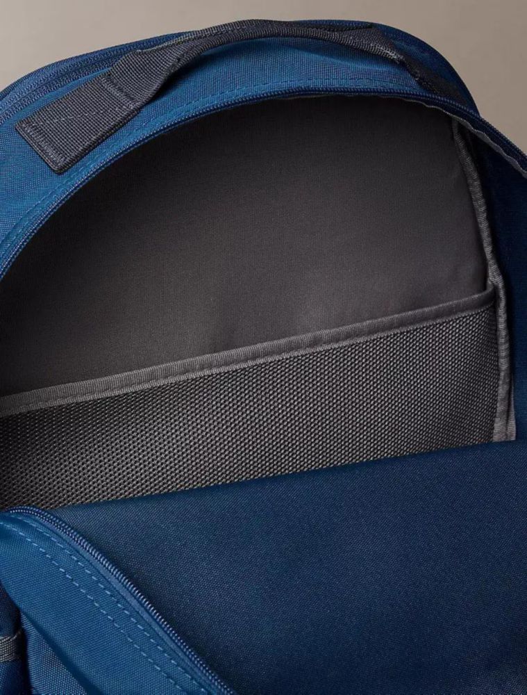 Mochila Calvin Klein Lona Azul Casual
