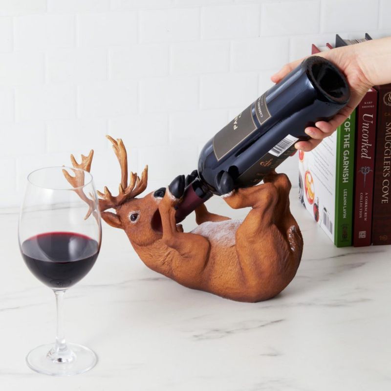Soporte para Botellas de Vino con Ciervo TRUE de Poliresina Decorativo