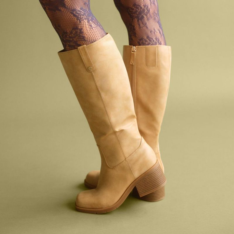 Botas Dr. Scholl's Joplin de caña alta 25 cm color miel