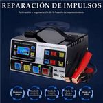 Cargador De Baterías 12/24v Automotriz Moto Automático Negro