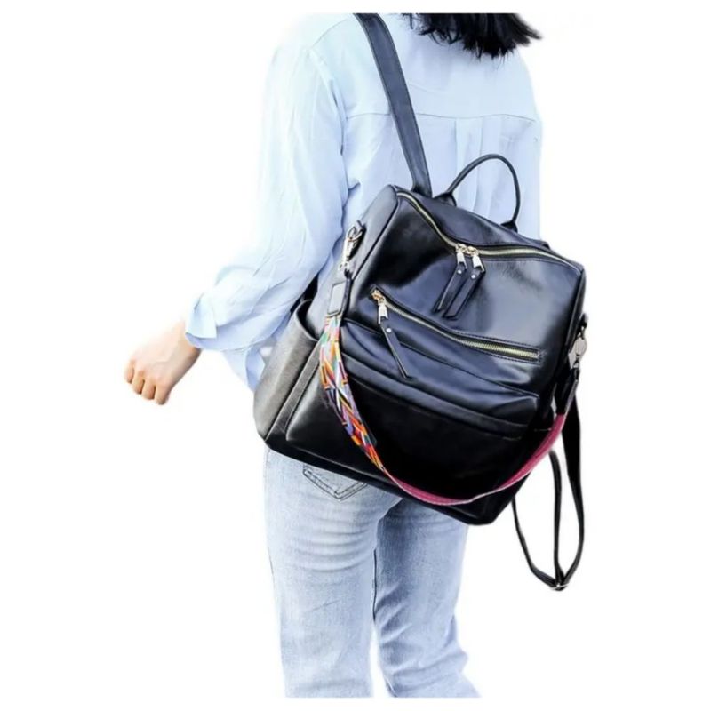 Mochila Mujer, Impermeable de Cuero  Color Negro