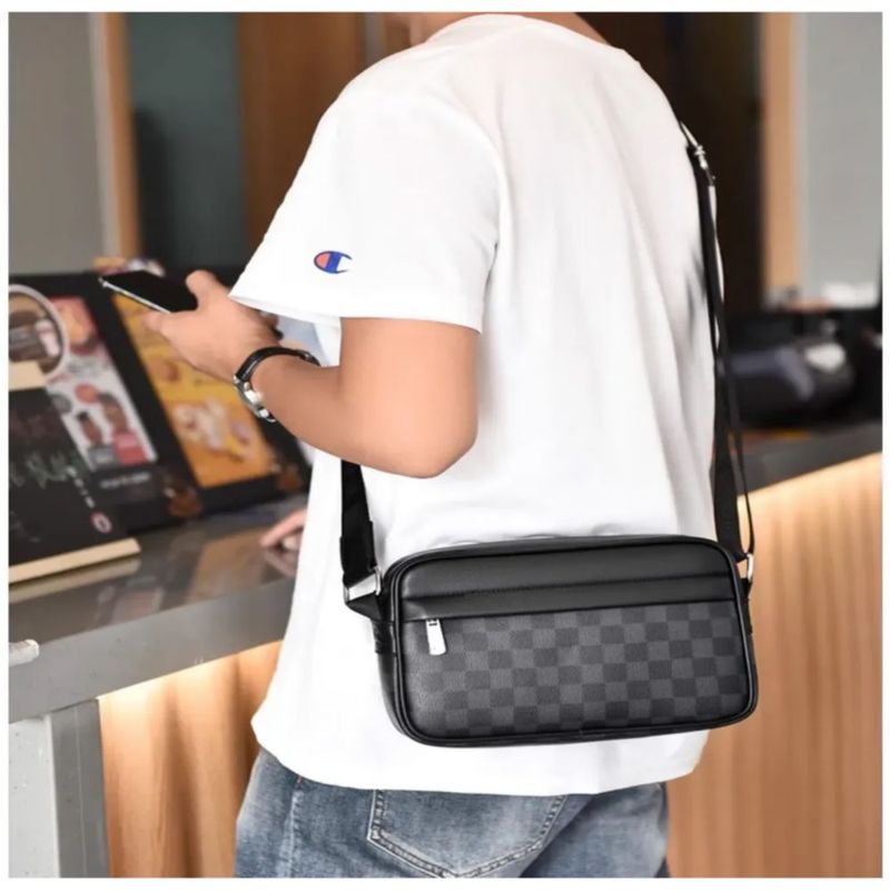 Bolso Bandolera de cuero para hombre de Cuadros Color Negro/Gris