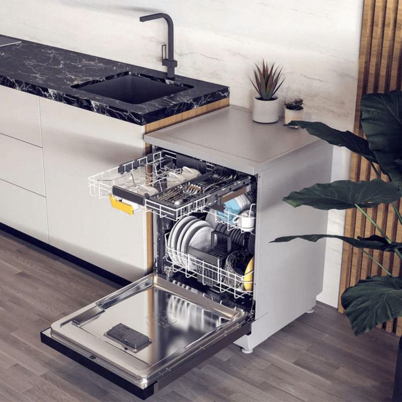 Lavavajillas Freestanding Whirlpool WDF840SFGS de 15 servicios