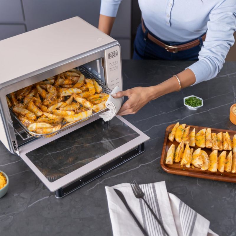 Horno de Encimera BLACK+DECKER Crisp n Bake PRO con Freidora de Aire