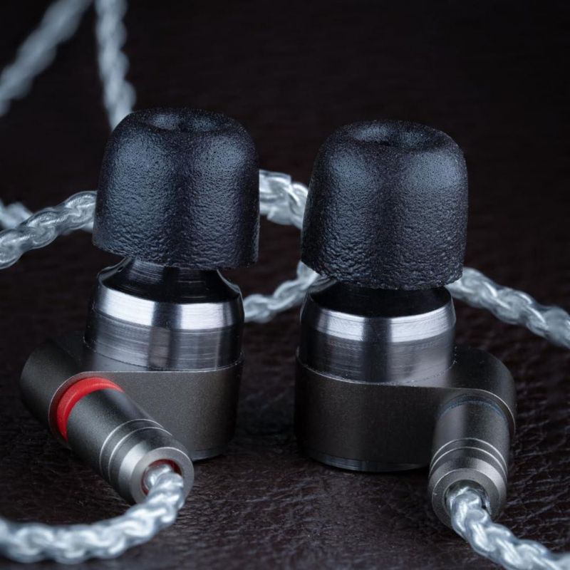 Almohadillas de espuma de memoria COMPLY 400 Core Series para IEM tamaño medio negro