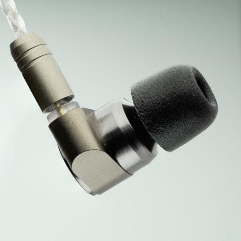 Almohadillas de espuma de memoria COMPLY 400 Core Series para IEM tamaño medio negro