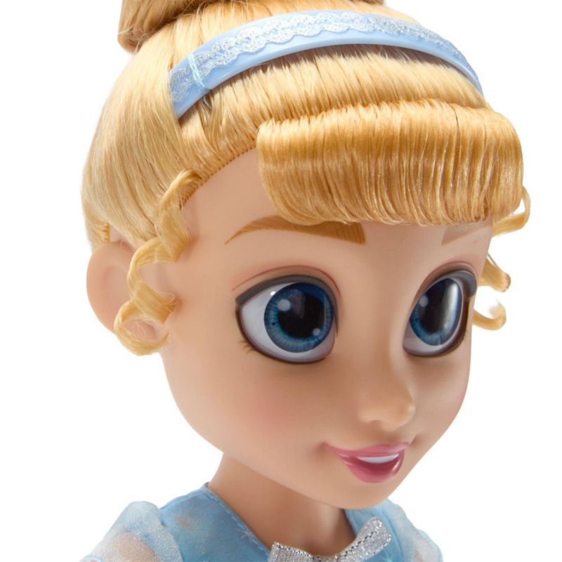Muñeca Disney Store Cenicienta 41 cm con Ojos Reflectantes