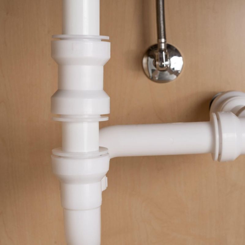 Acoplamiento de tubos Plumb Pak Insta-Plumb White de 1.5 pulgadas