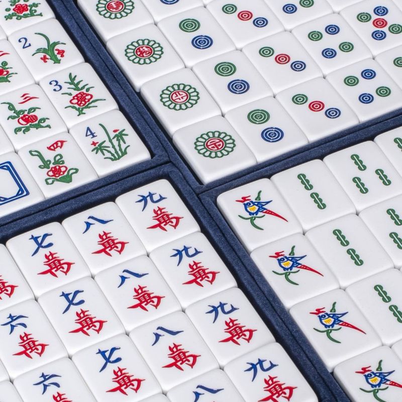 Set de Mahjong chino YMI Glacier Pearl con 146 fichas de tamaño medio