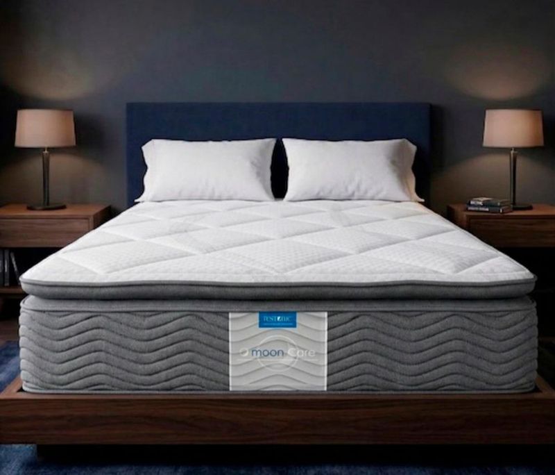 Colchón Matrimonial Restonic Mega Confort Ortopédico con 2 Almohadas Standar Hipoalergénicas