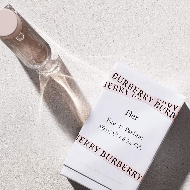 Perfume Burberry Her Eau de Parfum 30 ml para mujer