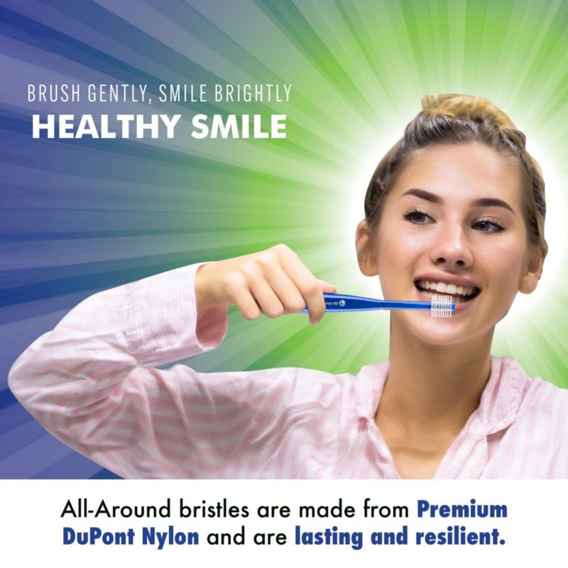 Cepillo de dientes Brilliant 3 unidades cerdas suaves surtidas
