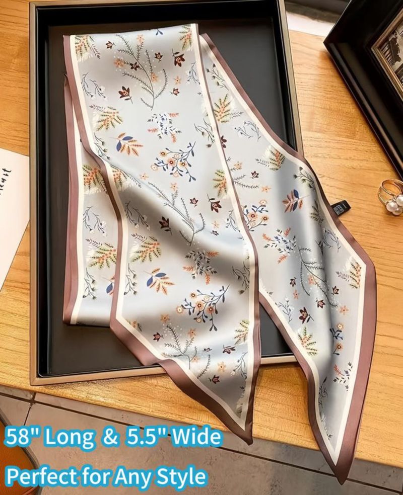 Pañuelo GoldenLife 147 cm con tacto de seda y estampado de follaje caqui