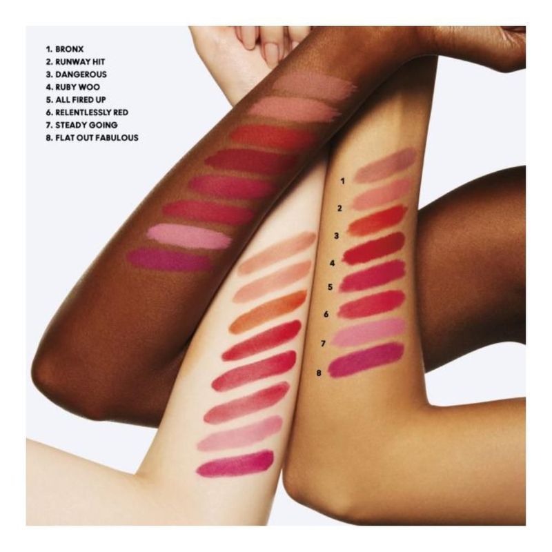 Lápiz labial mate Mac Cosmetics Flat out fabulous color rosa