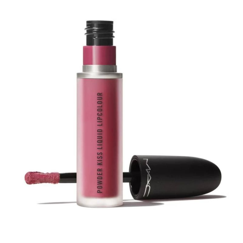 Lápiz Labial liquido Mac Powder Kiss More the Mehr-ier 5ml color lila