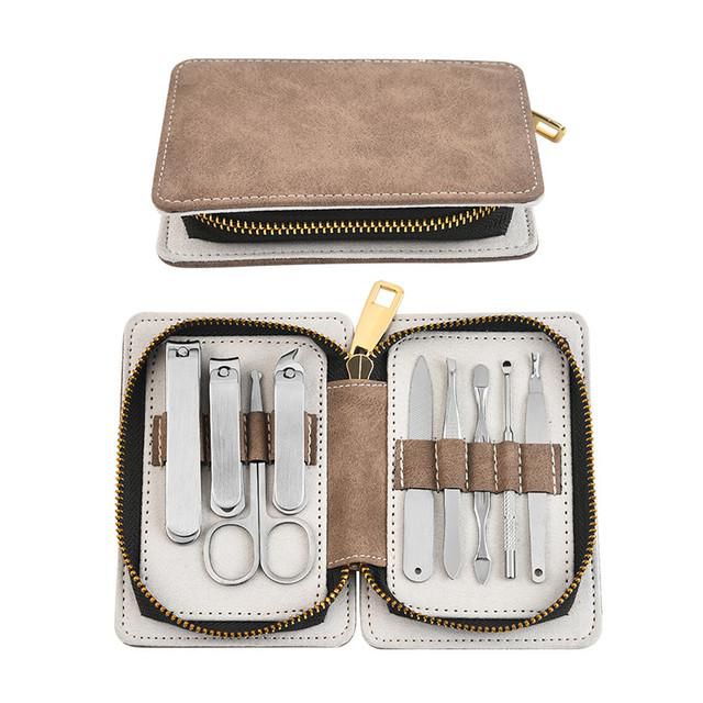 Kit de Manicura y Pedicura de Acero Inoxidable con Estuche de Cuero Portátil para Cuidado Personal y Viaje Marrón y Blanco.HOGAWAY