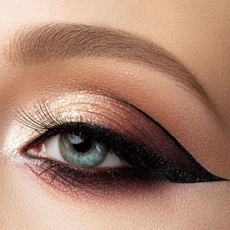 ARMAF BEAUTÉ SHADOW PALETTE: Oh-So-Subtle 10-IN-1 Paleta de Sombras con Acabados Mate Brillantes y Metálicos, fácil de Difuminar, Pigmentada.