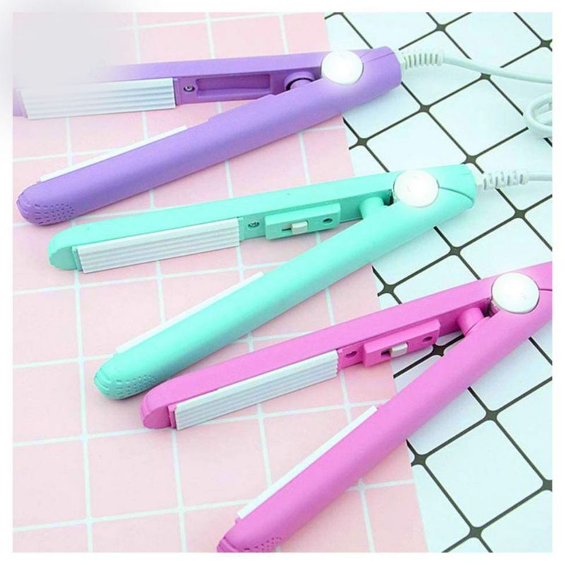 Mini Plancha Para El Cabello Portátil Color Lila